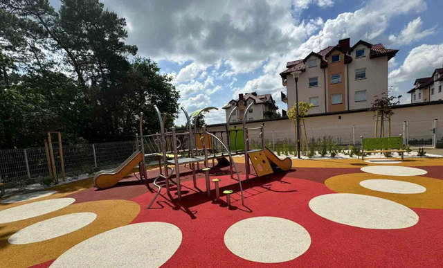 Platsgjutet fallskyddsgummi